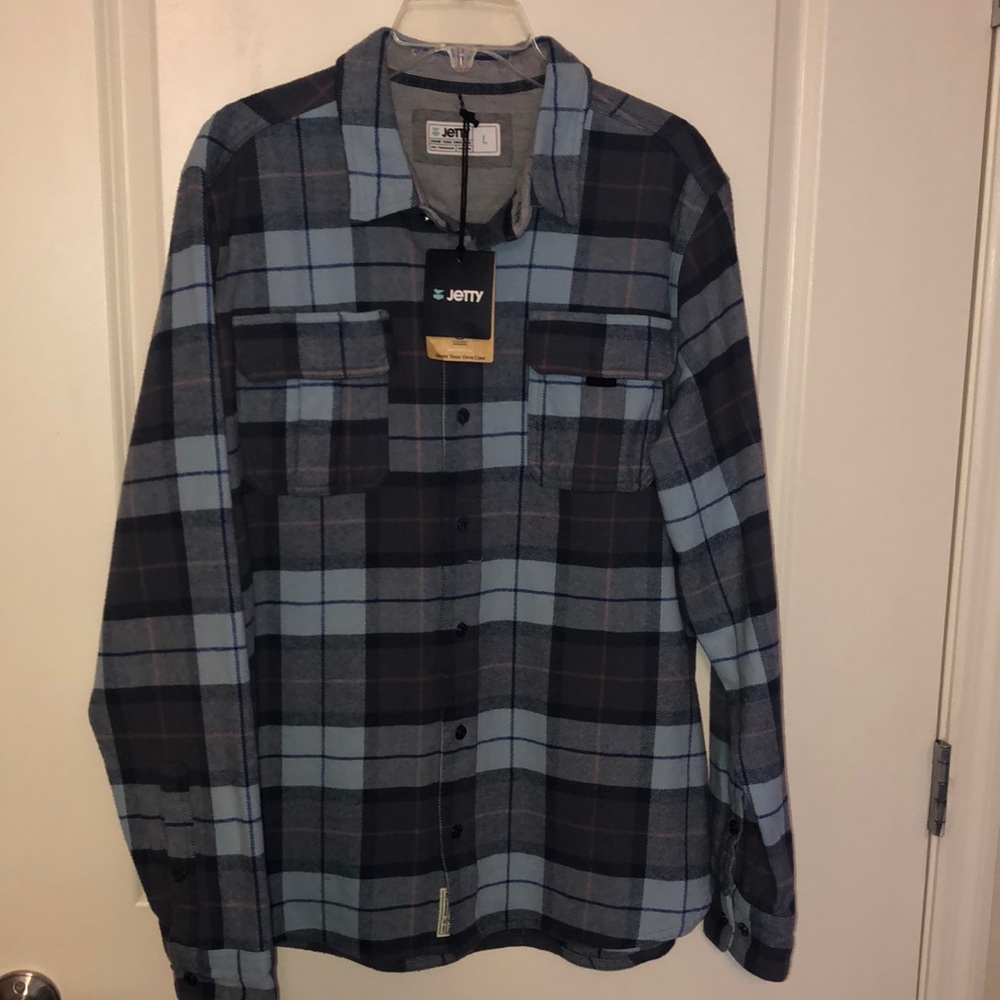 NWT- Jetty brand- Men’s Medium-
heavy weight flannel shirt